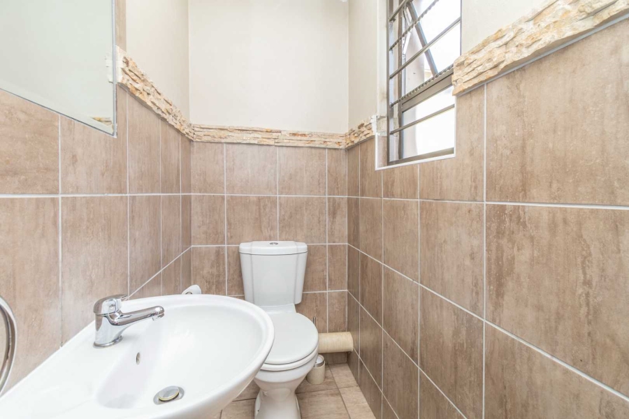 3 Bedroom Property for Sale in Ruimsig Country Estate Gauteng