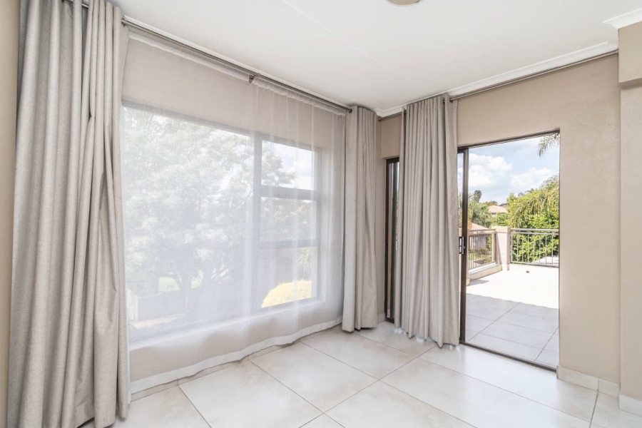 3 Bedroom Property for Sale in Ruimsig Country Estate Gauteng