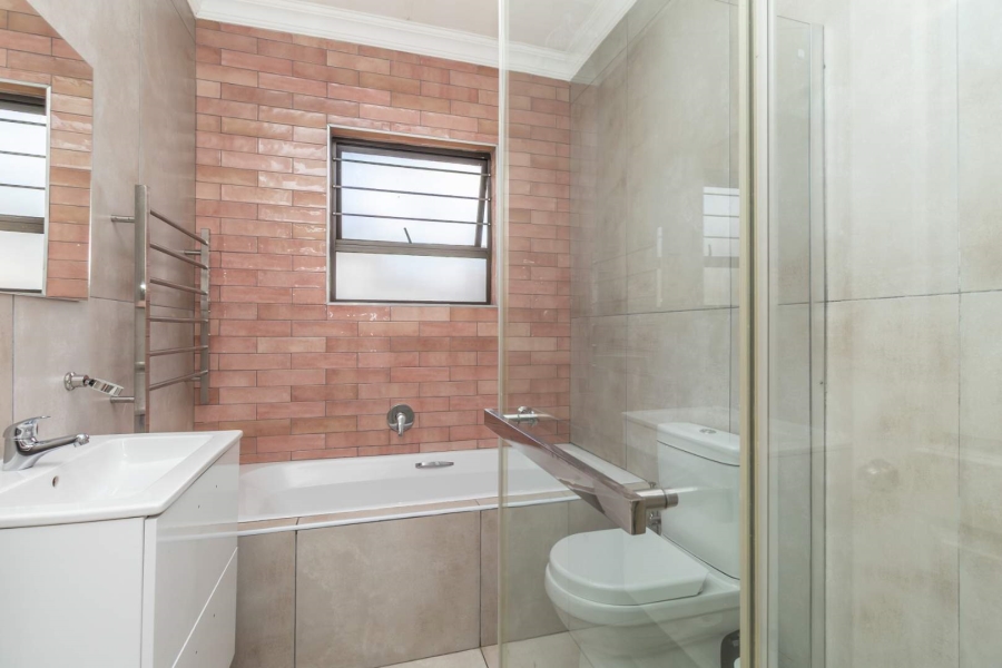 3 Bedroom Property for Sale in Ruimsig Country Estate Gauteng