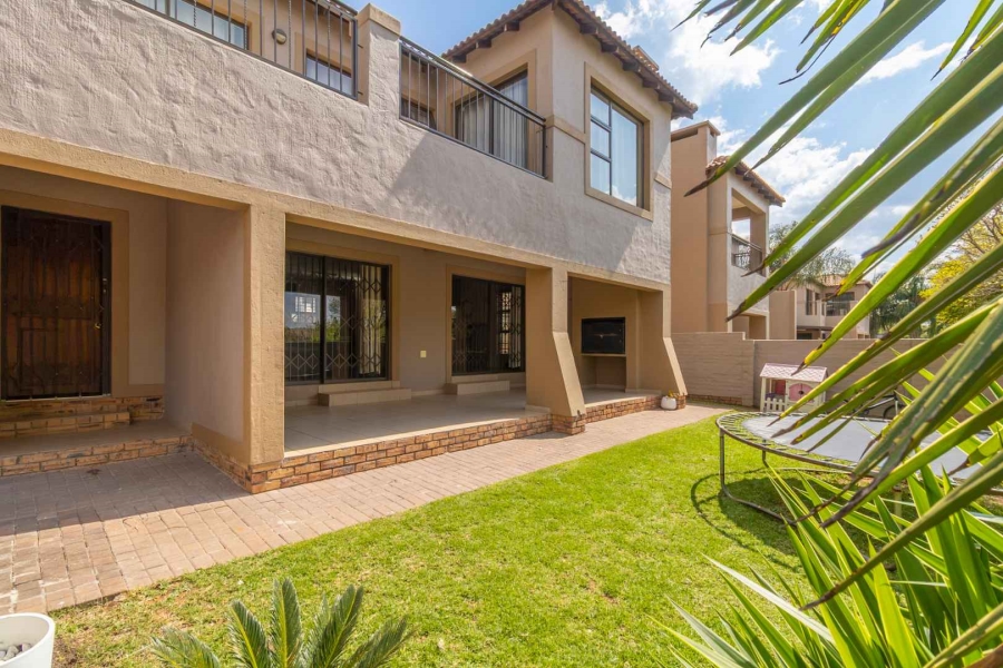 3 Bedroom Property for Sale in Ruimsig Country Estate Gauteng