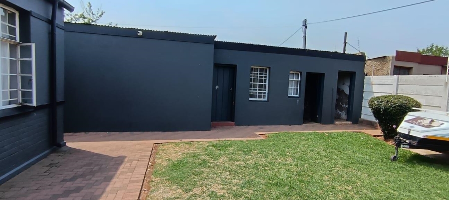 5 Bedroom Property for Sale in Brakpan Central Gauteng