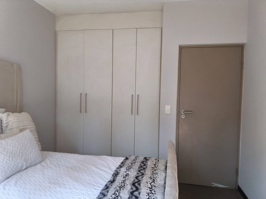 To Let 1 Bedroom Property for Rent in Pineslopes Gauteng