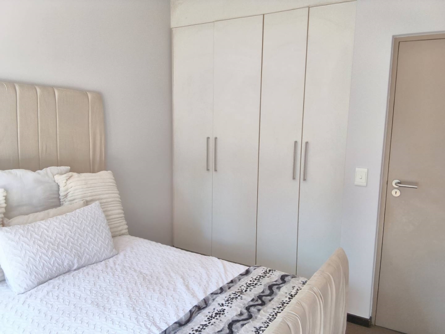 To Let 1 Bedroom Property for Rent in Pineslopes Gauteng