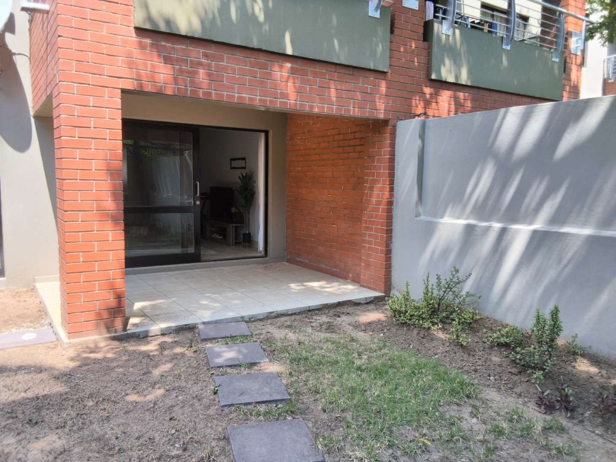 To Let 1 Bedroom Property for Rent in Pineslopes Gauteng
