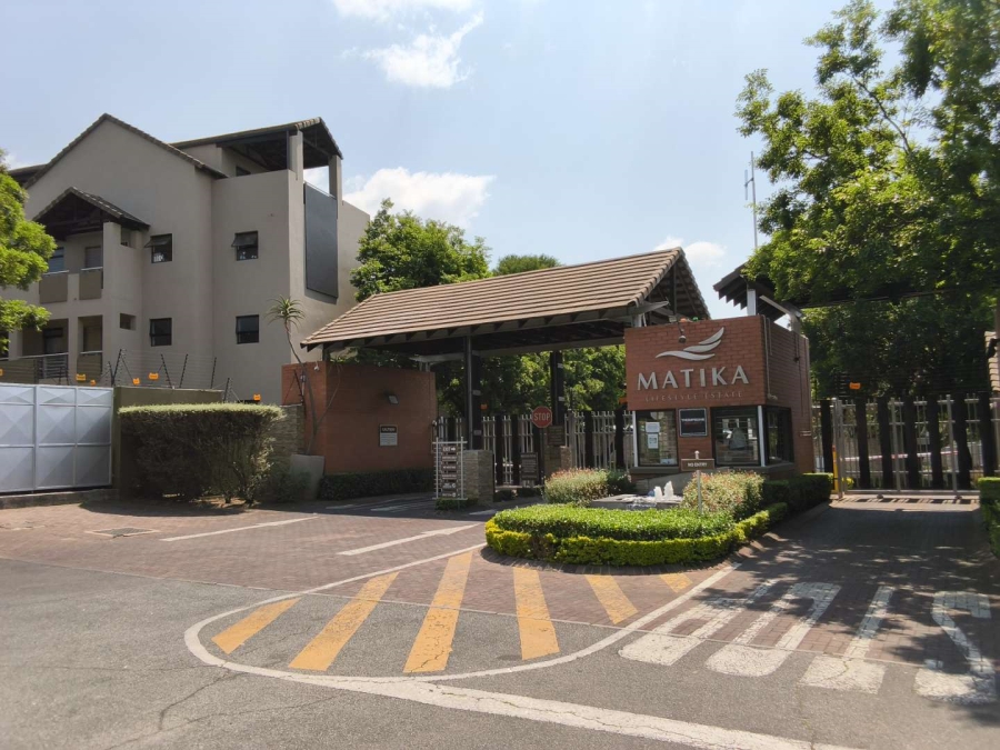 To Let 1 Bedroom Property for Rent in Pineslopes Gauteng