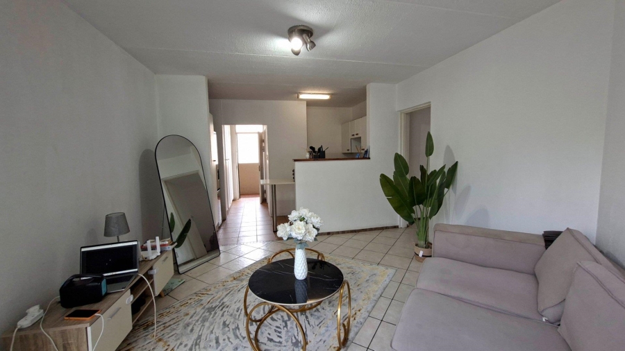 1 Bedroom Property for Sale in Bryanston Gauteng