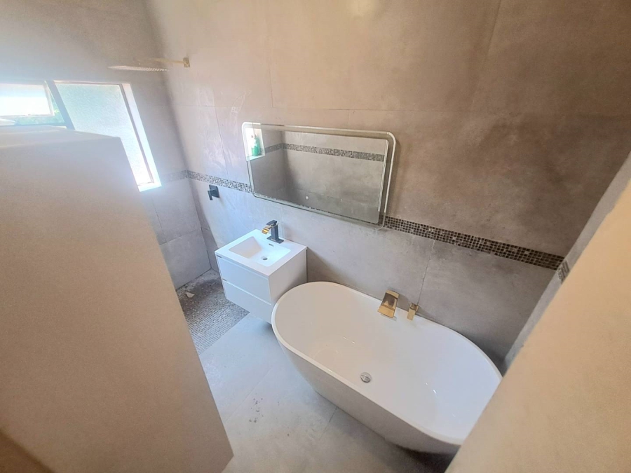 To Let 4 Bedroom Property for Rent in Silverton Gauteng