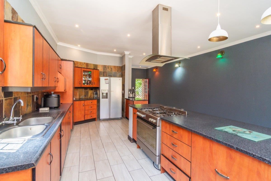 3 Bedroom Property for Sale in Wilro Park Gauteng