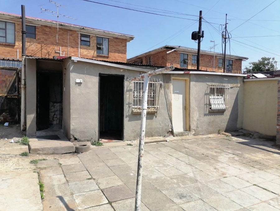 7 Bedroom Property for Sale in Rosettenville Gauteng