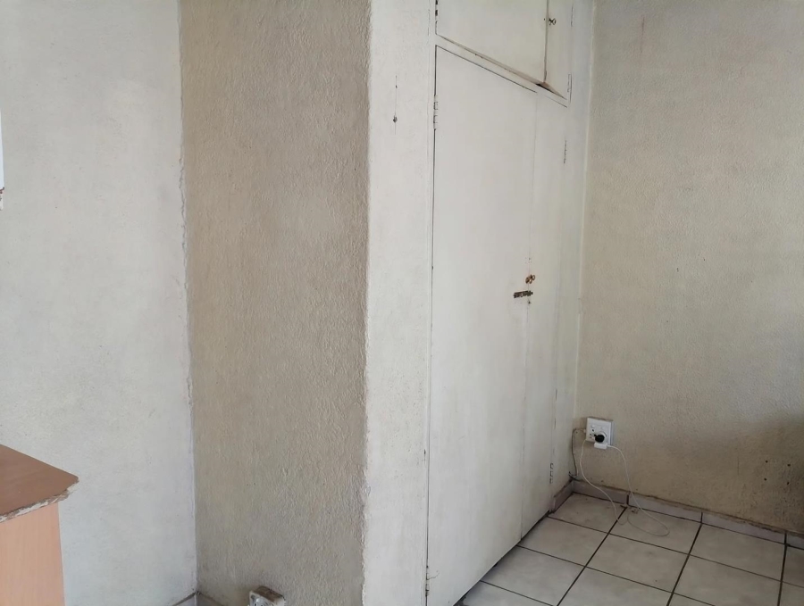 7 Bedroom Property for Sale in Rosettenville Gauteng