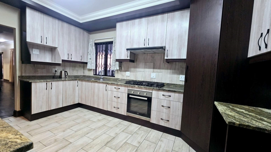 To Let 4 Bedroom Property for Rent in Menlo Park Gauteng