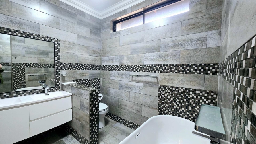 To Let 4 Bedroom Property for Rent in Menlo Park Gauteng
