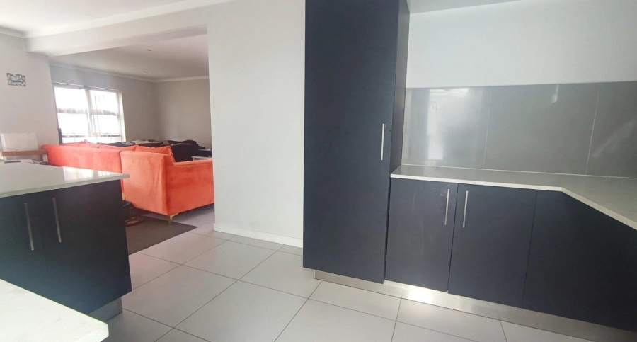 3 Bedroom Property for Sale in Equestria Gauteng