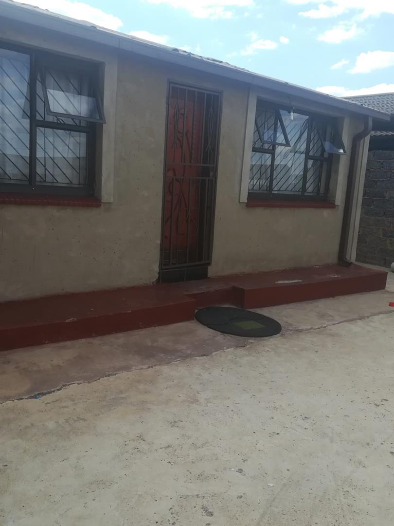 To Let 2 Bedroom Property for Rent in Meadowlands Gauteng