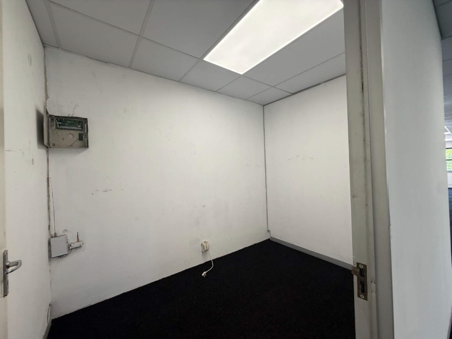 To Let Commercial Property for Rent in Hyde Park Gauteng