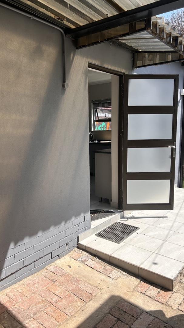 To Let 0 Bedroom Property for Rent in Mondeor Gauteng