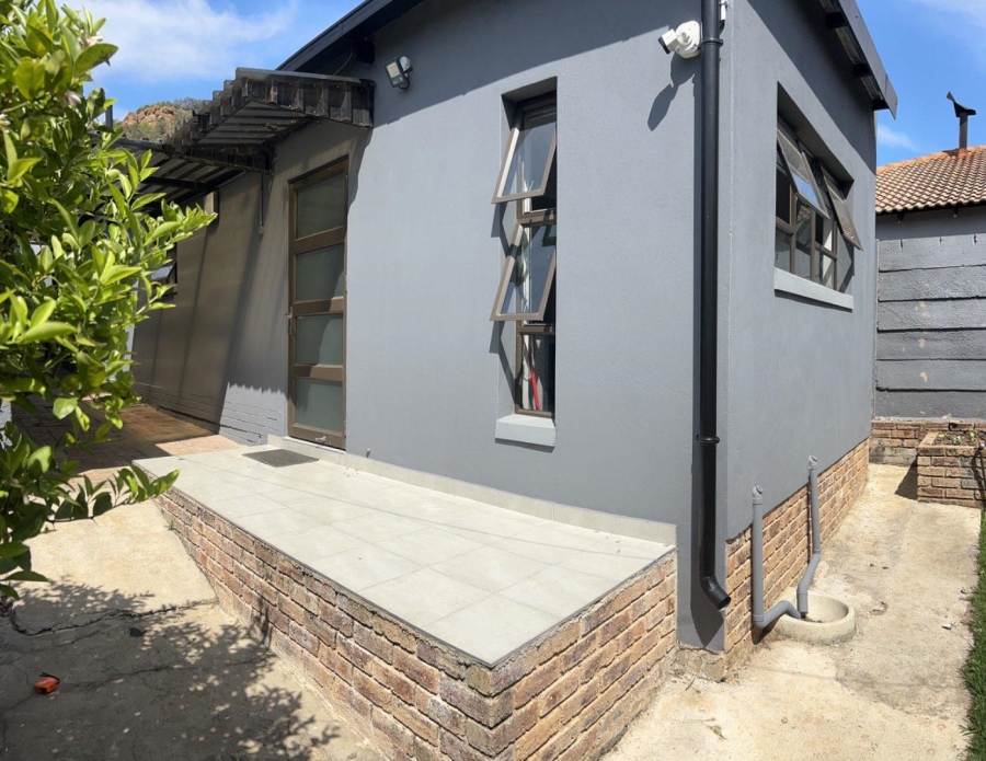 To Let 0 Bedroom Property for Rent in Mondeor Gauteng