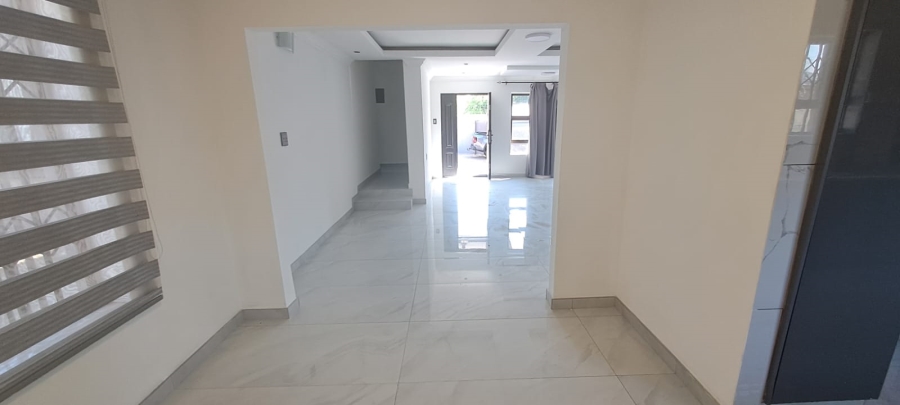 To Let 3 Bedroom Property for Rent in Elandspark Gauteng