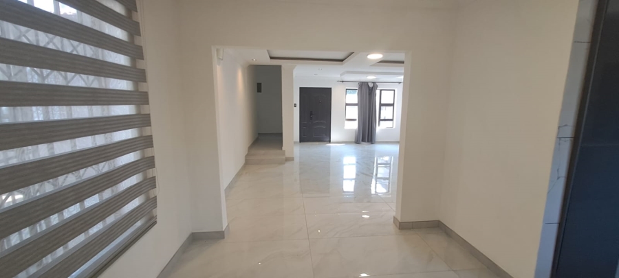 To Let 3 Bedroom Property for Rent in Elandspark Gauteng