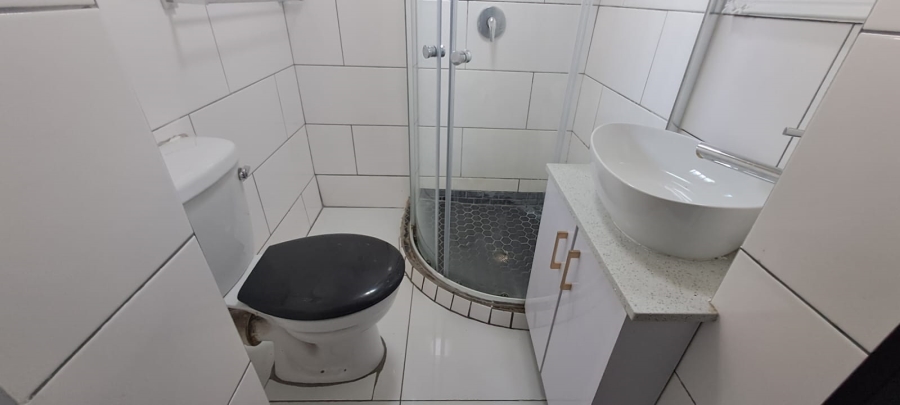 To Let 3 Bedroom Property for Rent in Elandspark Gauteng