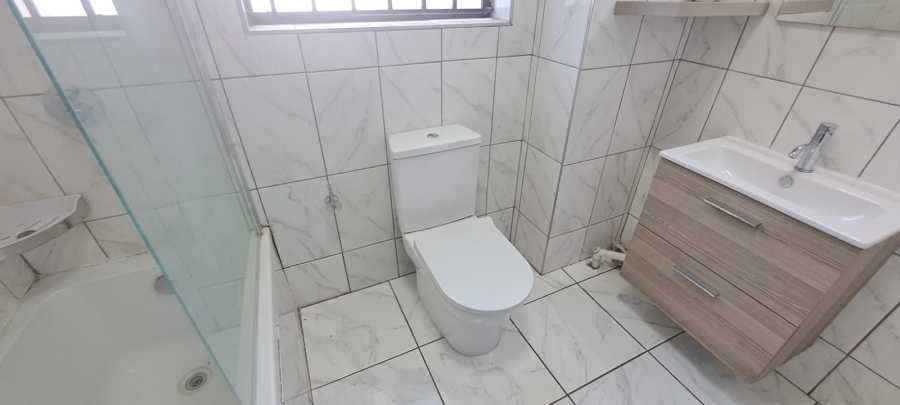 To Let 3 Bedroom Property for Rent in Elandspark Gauteng