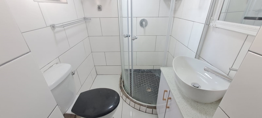 To Let 3 Bedroom Property for Rent in Elandspark Gauteng
