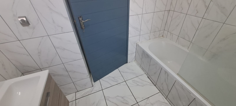To Let 3 Bedroom Property for Rent in Elandspark Gauteng