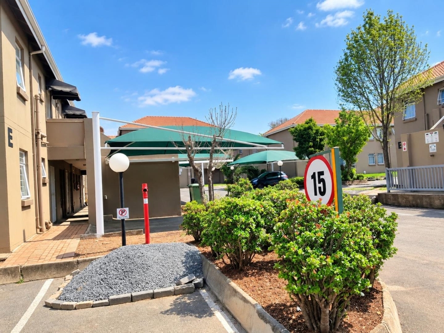2 Bedroom Property for Sale in Florentia Gauteng