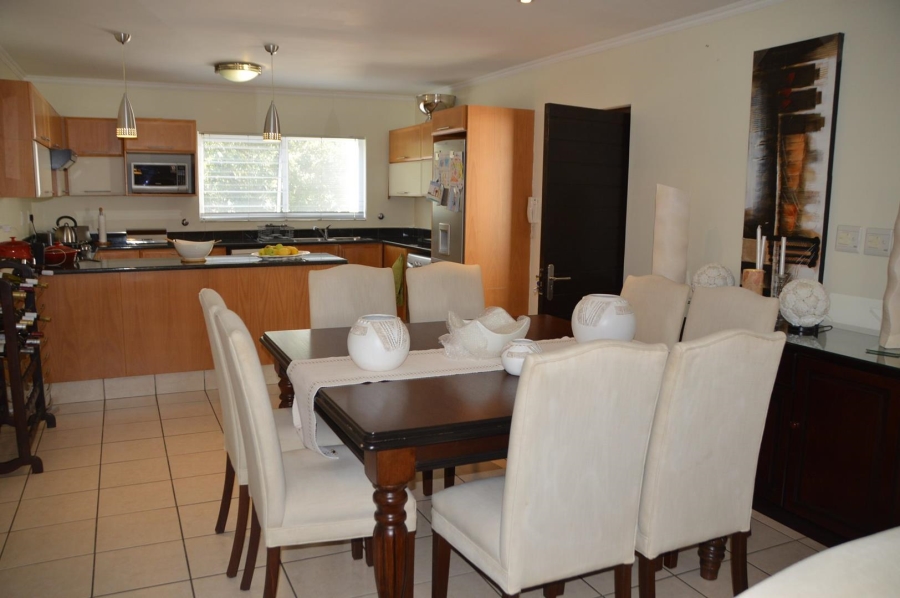 To Let 3 Bedroom Property for Rent in Bryanston West Gauteng