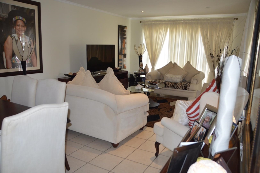 To Let 3 Bedroom Property for Rent in Bryanston West Gauteng