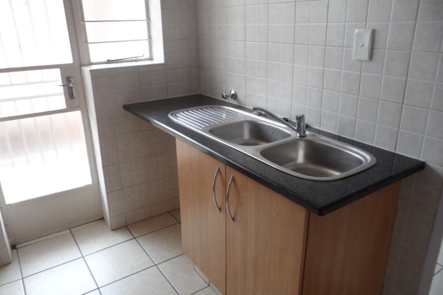 2 Bedroom Property for Sale in Bramley Park Gauteng