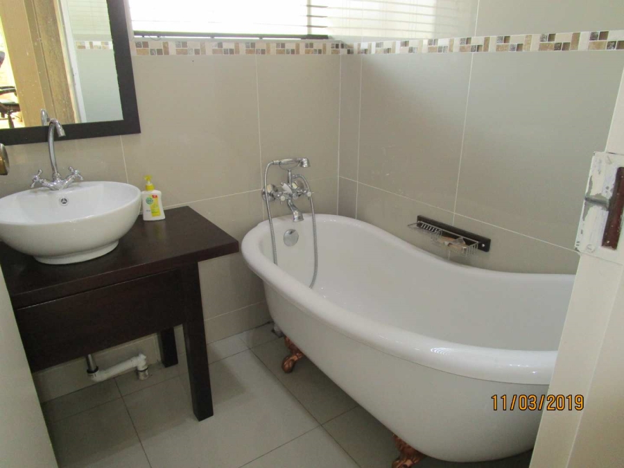 2 Bedroom Property for Sale in Bramley Park Gauteng