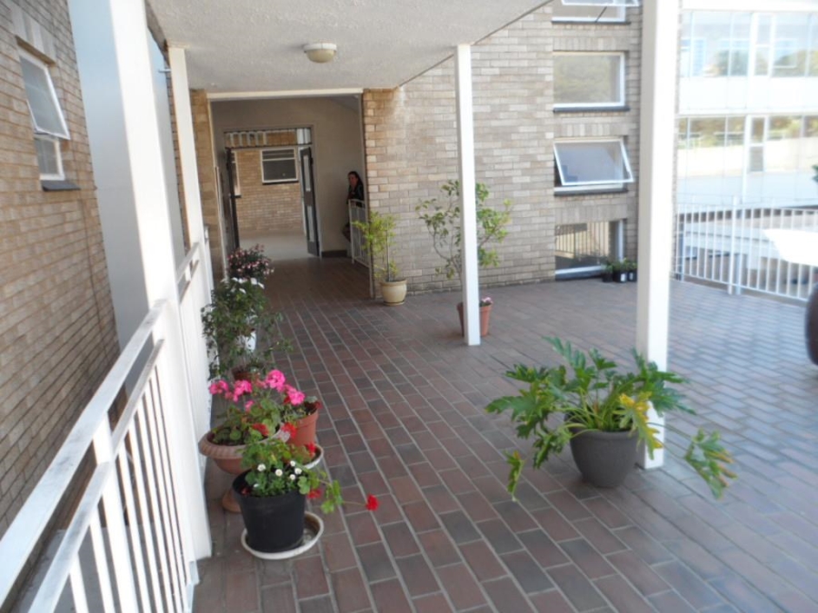 2 Bedroom Property for Sale in Bramley Park Gauteng