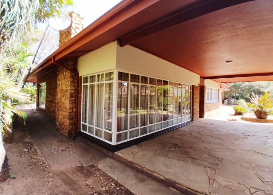 5 Bedroom Property for Sale in Pretoria North Gauteng