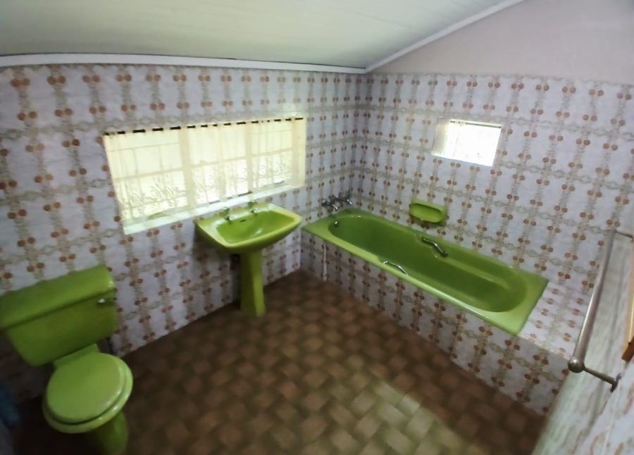 5 Bedroom Property for Sale in Pretoria North Gauteng
