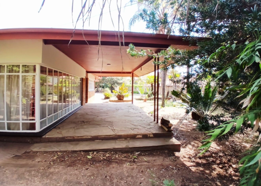 5 Bedroom Property for Sale in Pretoria North Gauteng