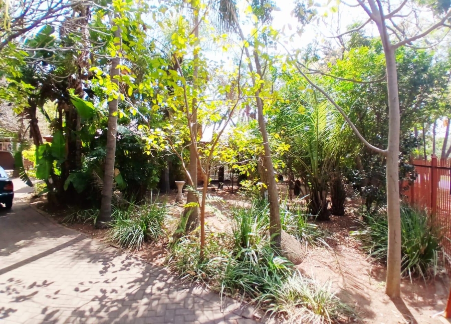 5 Bedroom Property for Sale in Pretoria North Gauteng