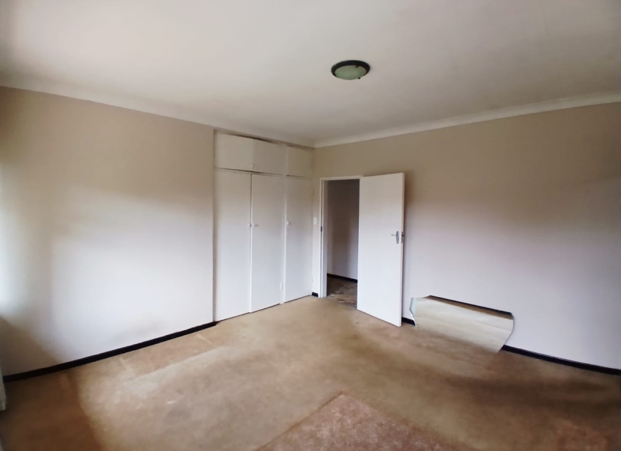 5 Bedroom Property for Sale in Pretoria North Gauteng