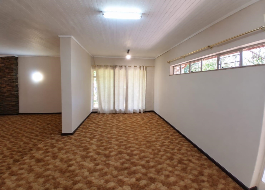 5 Bedroom Property for Sale in Pretoria North Gauteng