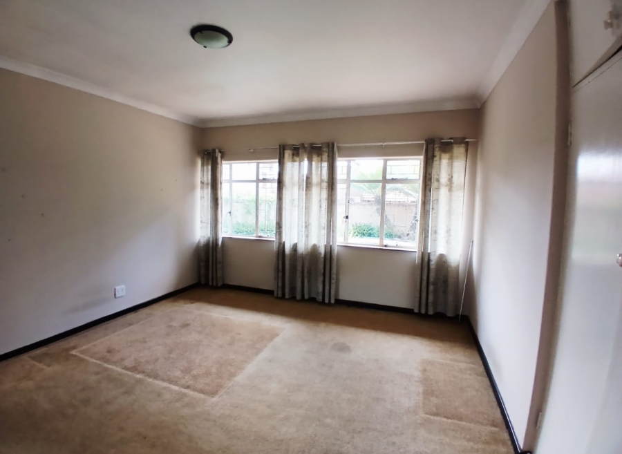 5 Bedroom Property for Sale in Pretoria North Gauteng