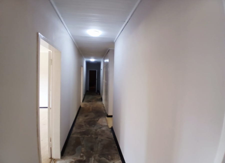 5 Bedroom Property for Sale in Pretoria North Gauteng