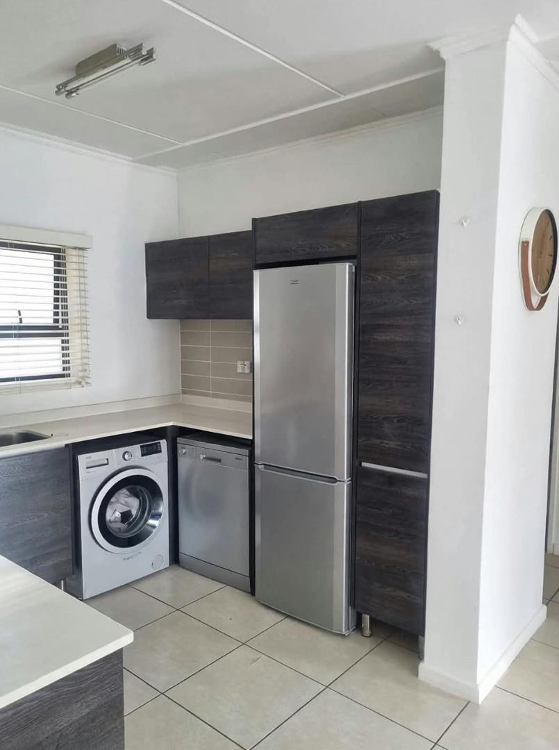 To Let 2 Bedroom Property for Rent in Modderfontein Gauteng