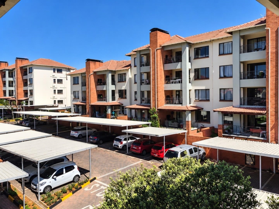 To Let 3 Bedroom Property for Rent in Modderfontein Gauteng