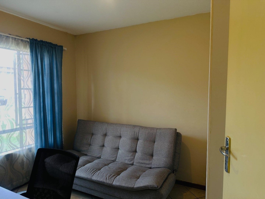 2 Bedroom Property for Sale in Noordwyk Gauteng