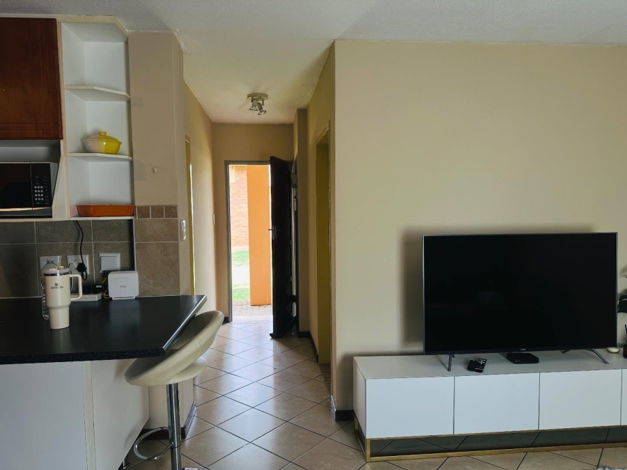 2 Bedroom Property for Sale in Noordwyk Gauteng