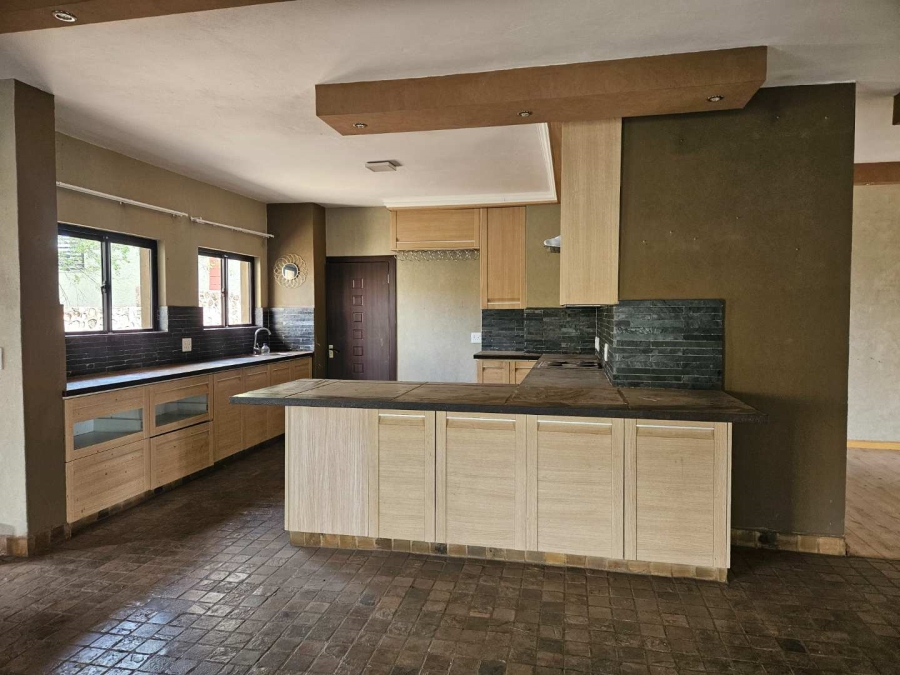 4 Bedroom Property for Sale in Amandasig Gauteng