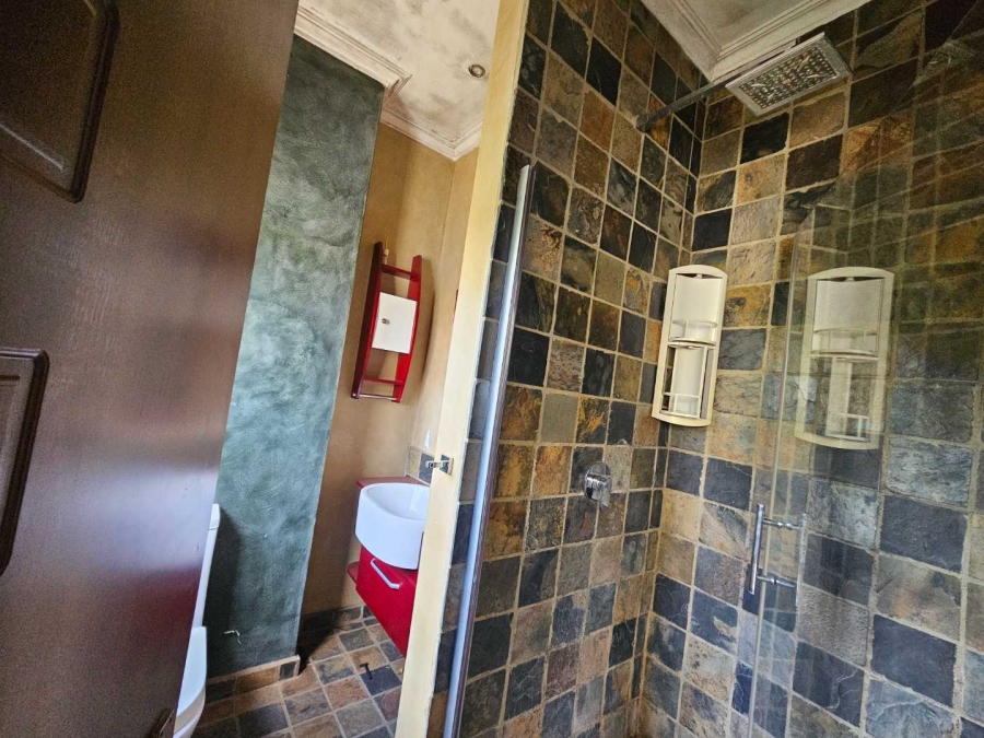4 Bedroom Property for Sale in Amandasig Gauteng