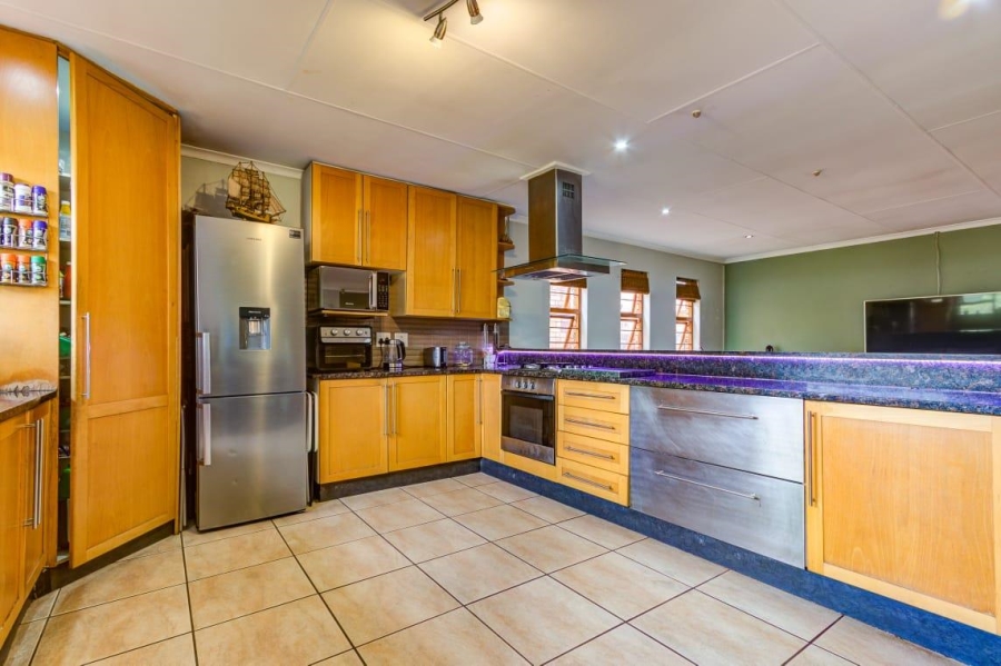3 Bedroom Property for Sale in Van Riebeeck Park Gauteng