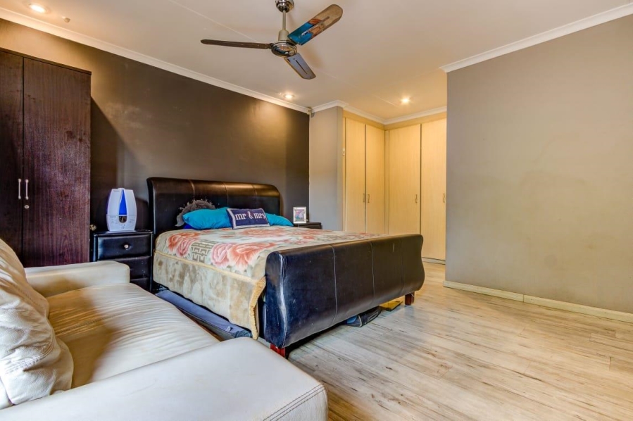 3 Bedroom Property for Sale in Van Riebeeck Park Gauteng