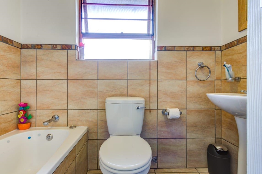 3 Bedroom Property for Sale in Van Riebeeck Park Gauteng